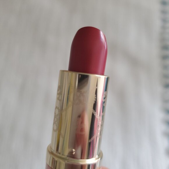 Estee Lauder Other - Brand New Lipstick by Estee Lauder, and tote bag Elegant Patterns